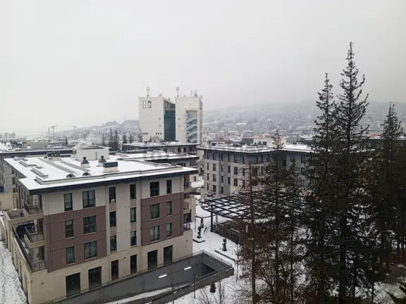 Çarşı Öğretmen Evi Yanı Hasarsız, Kiralık 2+1 Geniş Daire,ofis 2