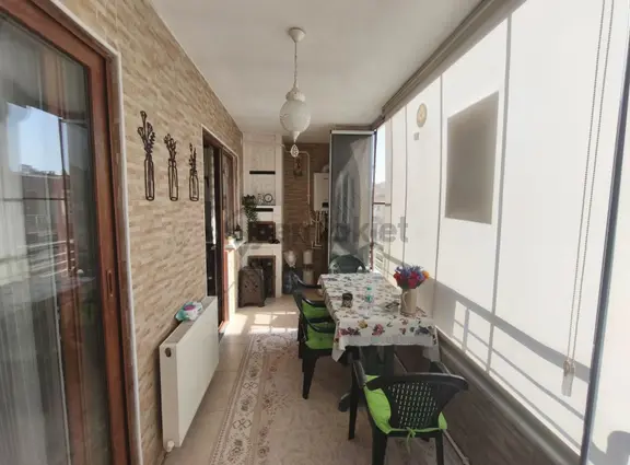 Duru Emlaktan Dr Cemal Özkan Caddesinde Asansörlü 3+1. 2