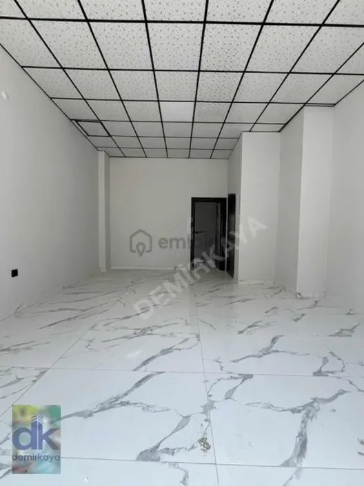 P-kumlubel Mahallesi Cadde Üstü Satılık Dükkan 1