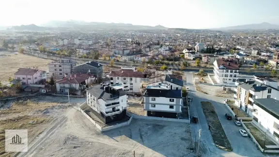 Alttan Isıtmalı,giyinme Odalı 2+1 Sıfır Daire 2