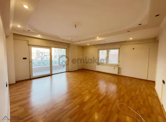 Dur-al Gayrimenkul'den Forum Çamlığın Altında Kiralık 3+1 Daire 1