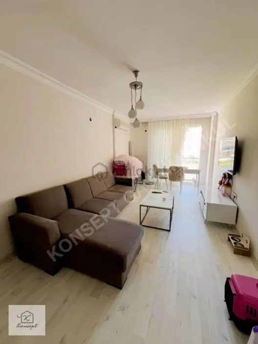 Üçkuyular'a Yürüme Mesafesinde Eşyalı Klimalı 1+1 Daire 1