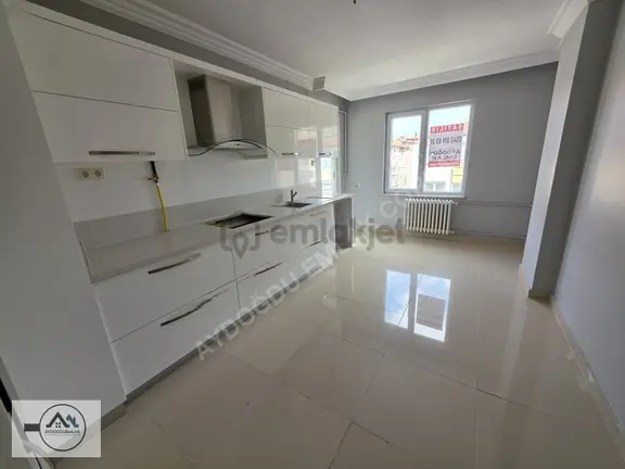 Aydoğdu'dan Merkezi Lokasyonda 4+1 Satılık Daire 165m²asansörlü 1
