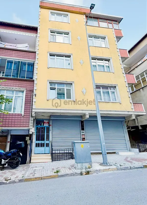 Re/maxte Göztepe Mahallesinde Kiralık 2+1 Daire 1
