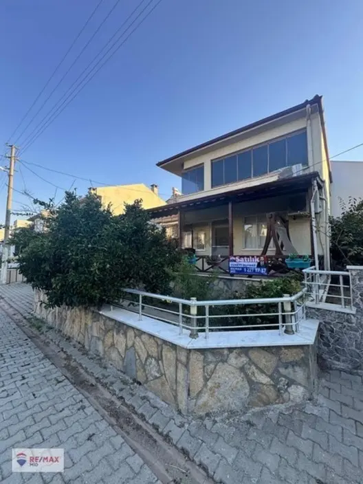 Remax Mid'den Altınoluk Fener Sitesinde Satılık 4+1 Villa 1