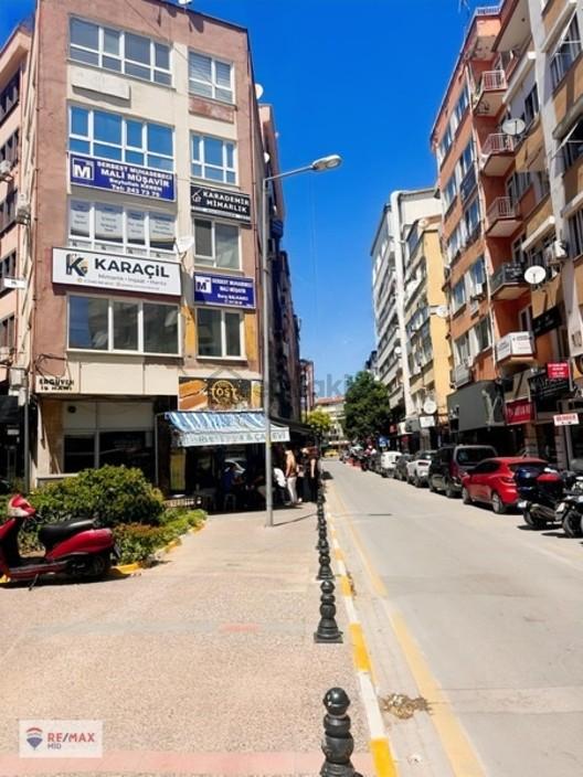 Re/max Mid Valiliğin Karşısında Büro Veya Ofis Şehrin Merkezi 2