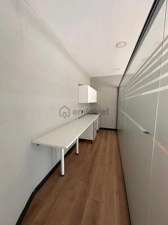 | Kiralık | Kağıthane | Flatofis | Ofis | 85m² | 2