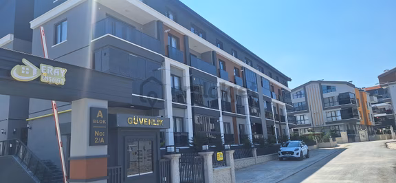 İncek Alaçatıdan Site İçerisinde/kapalı Mutfaklı Şık 2+1 Daire 1