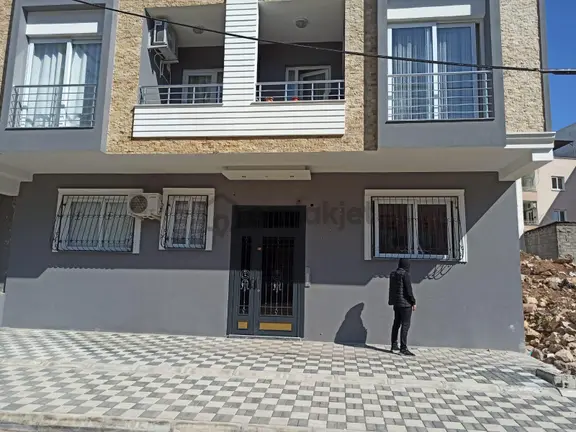 Mersin Toroslar Sağlık Mah. Yüksek Giriş Katı Kiralık Daire 1