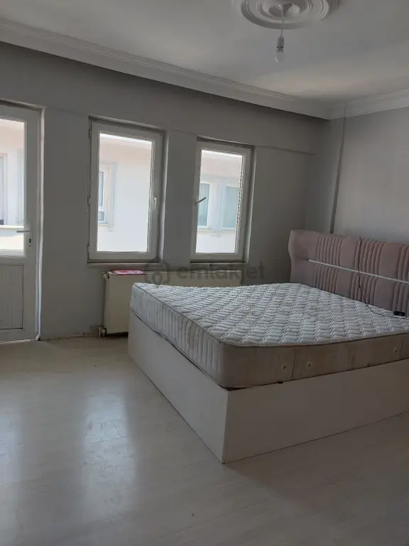 Sakarya Serdıvan Merkezde 3+1 Esyalı Kıralık Daire 2