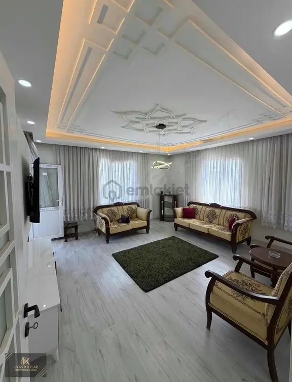 Binevler Balık Pazarı Cvr Eşyalı 3+1 Kiralık Daire 1