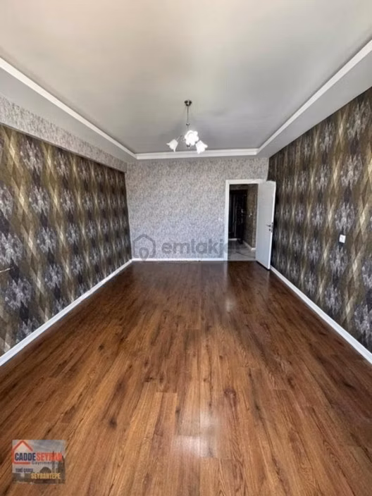 Karaköprü Atakent Mahallesi Kiralık 2+1 Ara Kat 2