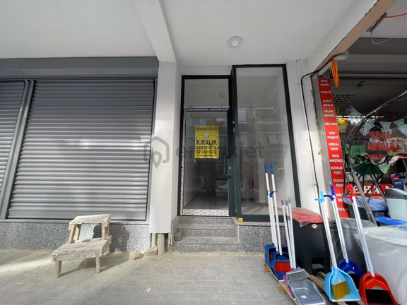 Güngören Şevketdağ Caddesinde 2 Yaş Binada Dükkan 1