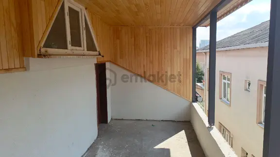 Güzelyalı Mahallesi Merkezi Konum Kiralık Geniş4+1 Dublex 2