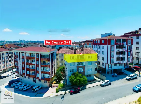 Çerkezköy'de Mermezi Konumda Ön Cephe Kiralık 2+1-110m2 2