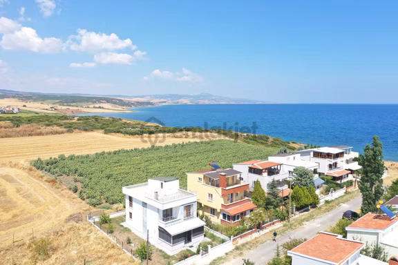 Şarköy Kızılcaterzide 266 M² Arsa Paylı Tam Tripleks Villa 2