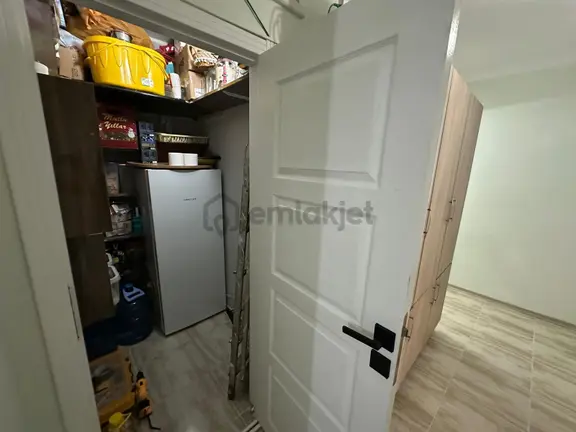Yenibayındır Merkezde Krediye Uygun Masrafsız Kilerli 3+1 Daire 1