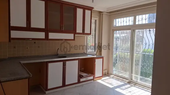 3+1 Yüzüncü Yılda Doğalgazlı 3 Katlı 2 Katı Boyası Yeni Yapıldı 2