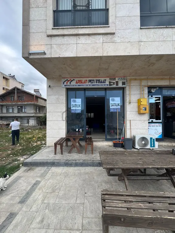 Bafra Vıp Gym.den Alaçam Merkezde Satılık 70 M2 Dükkan 2
