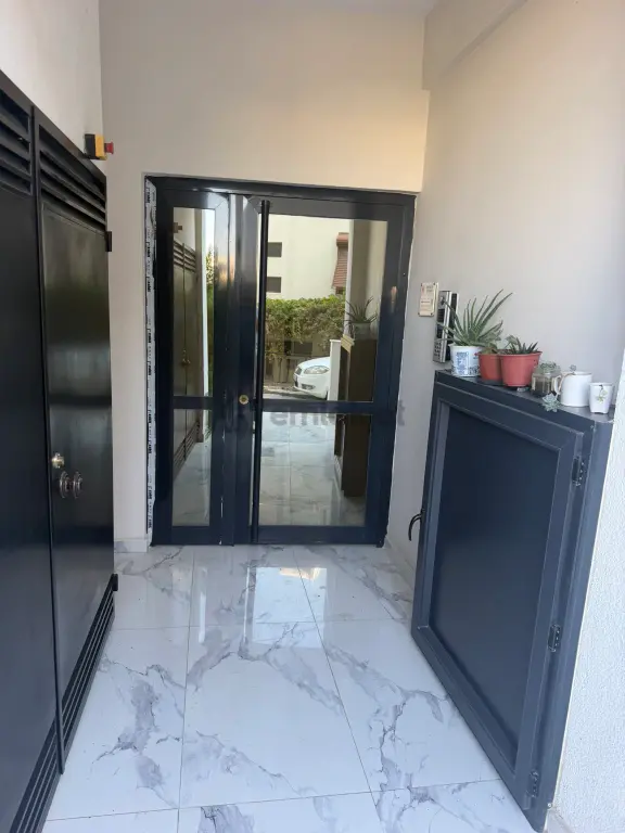 Kuşadası Davutlar’da Satılık Ara Kat 1+1 Kelepir Daire 2