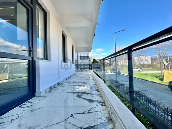 ꧁yetkili Ay Emlak'tan꧁akçay'da Arakat Ön Cephe Ayrı Mutfaklı Denize 500 Mt Satılık 2+1 Lüks Daire 1
