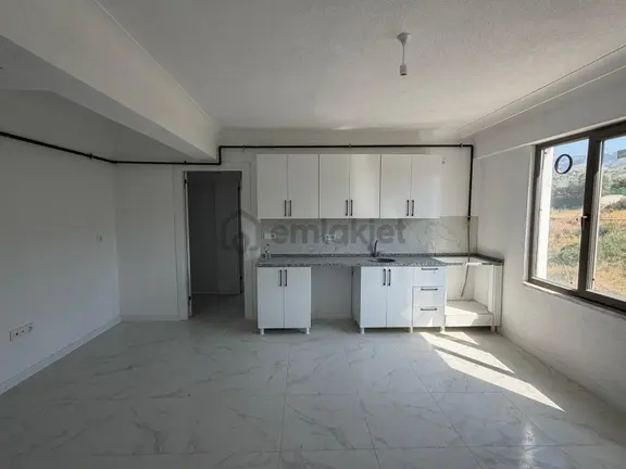 Kalıcı Konutlarda Deniz Manzaralı Kiralık 2+1 Daire 2