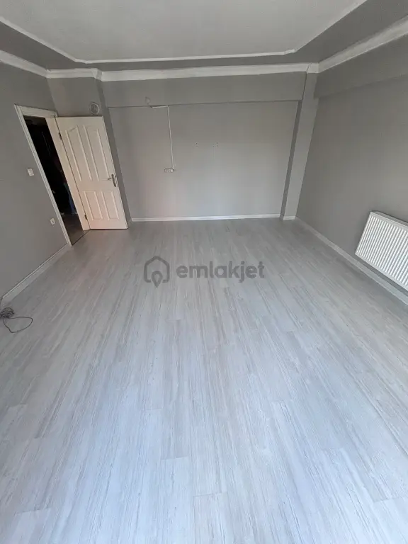 Çorlu Nusratiye Mah De 3+1 Kiralık Ara Kat 2
