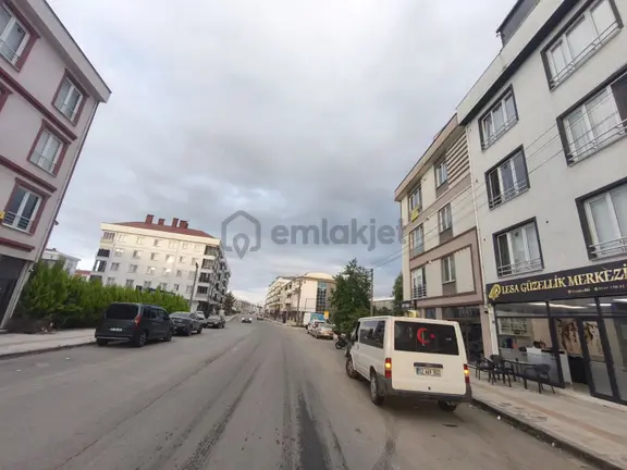 Ordu Cumhuriyet Mah. Cadde Üzeri Asansörlü 2+1 Kiralık Daire 2