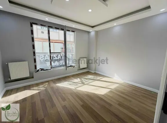 Halkalı Fatih Caddesinde M1 Metro 6 Dk Balkonlu 2+1 Daire 1