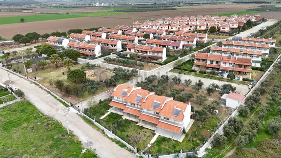 İzmir Dikili Salihleraltında Fırsat Fiyata Satılık Villa 1