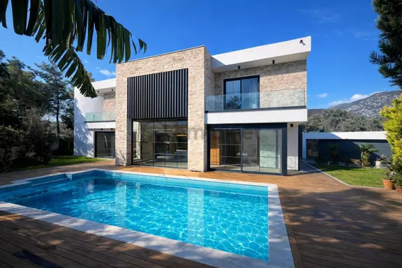 Bodrum Bitez Merkezi Konum Satılık Tam Müstakil 6+1 Villa 1