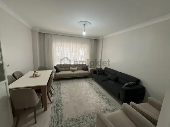 Elvan Mahallesinde Satılık 2+1 Masrafsız Öncephe Y.giriş Daire 2