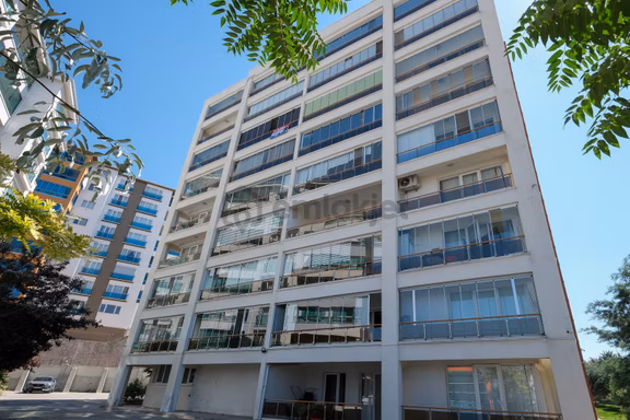 Ahimesut Bağlıca Sınırında | Komple Tadilatlı | 4+1 | 165 M² N 2