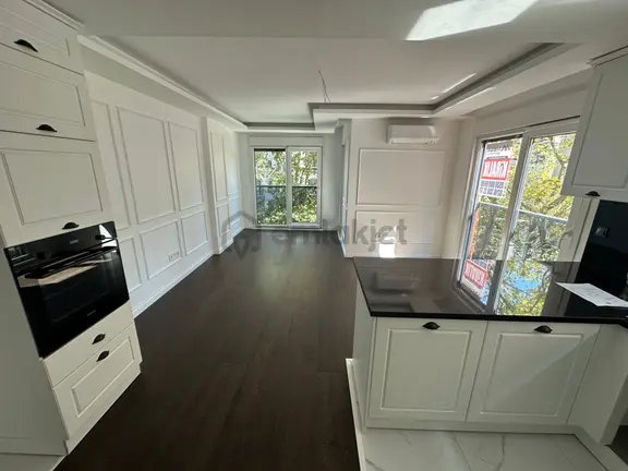 Bağdat Caddesine Yakın 2+1 Sıfır Binada Balkonlu Kiralık 1