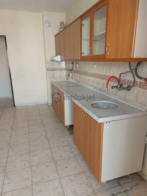 Baha'dan Sancak Beyaz Zambak'da Satılık Geniş, Arakat 3+1 Daire 1