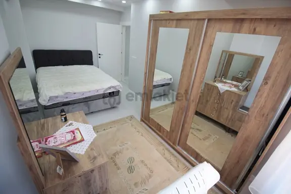 Çorlu Hatipte Lüks Full Eşyalı 2+1 İskanlı Satılık Ara Kat 2