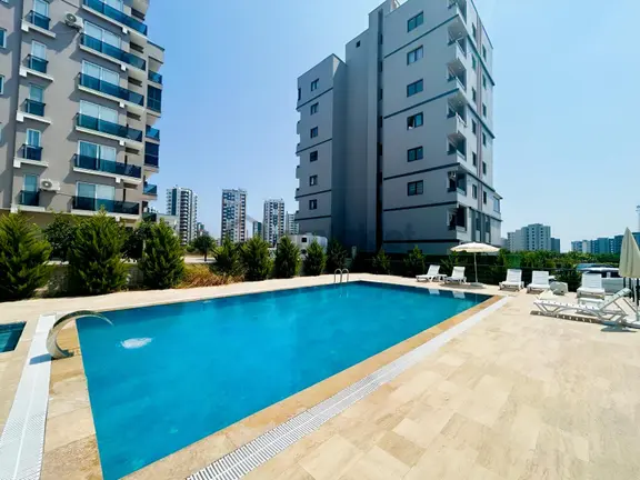 Mezitlii Cem Evi Civarı Havuzlu Geniş Cazip 1+1 1
