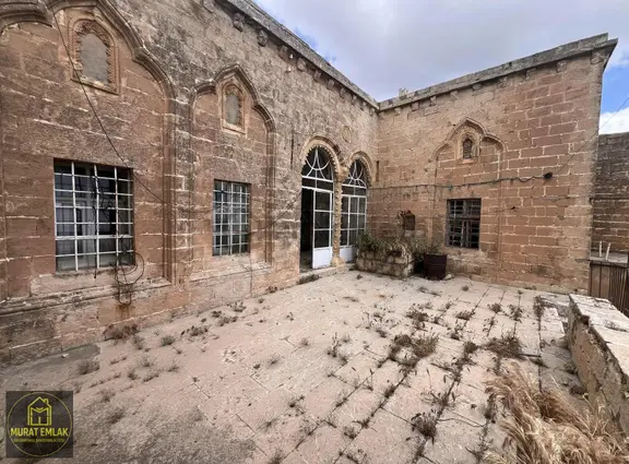 Murat Emlaktan Eşsiz Eski Mardin Manzaralı Konağımız Satılıktır 1