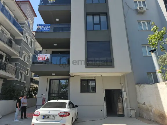 Gümüşler Bulvarının Dibinde Satılık 3+1 Daire 2