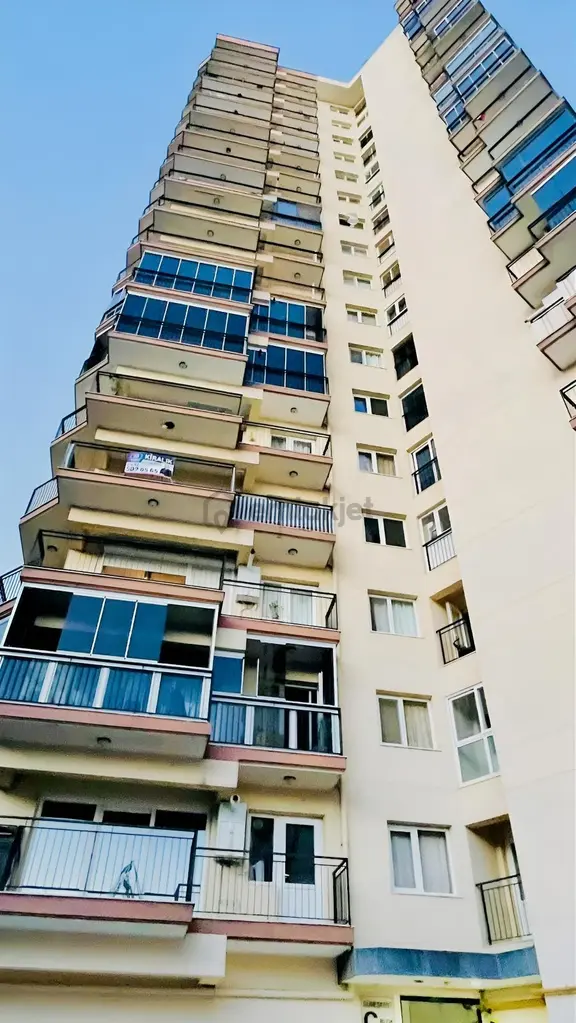 Bayraklı İzban Yakını Güneşkent 4.kat Kiralık 3+1 .çift Balkon 1