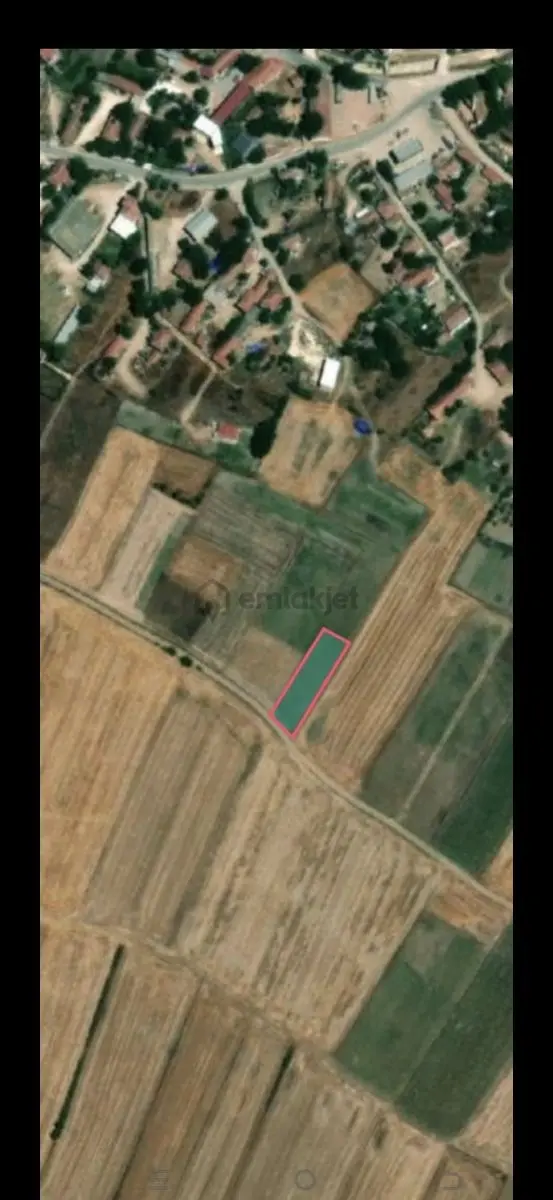 Saray Yuvalı Köyünde 972 M2 Imarlı Arsa 1