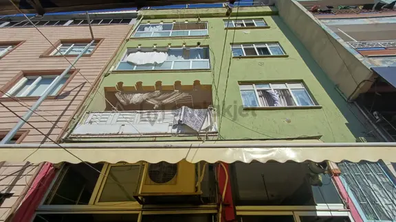 Duaçınarı'nda Acil Satılık Komple Bina 3 Daire + 2 Ticari İşyeri 2