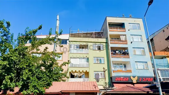 Duaçınarı'nda Acil Satılık Komple Bina 3 Daire + 2 Ticari İşyeri 1