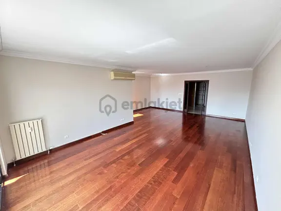 Zirvekent-1 Sitesi Kiralık 4+1 Çift Banyo & Cam Balkon 2