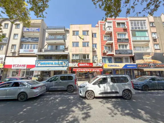 Manavkuyu Mahallesi Sakarya Caddesi'nde 2+1 Kiralık Ofis! 2