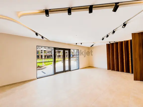 Marka / Relax Cadde'de Oturum Başladı Sıfır Kapalı Otoparklı 1+1 2