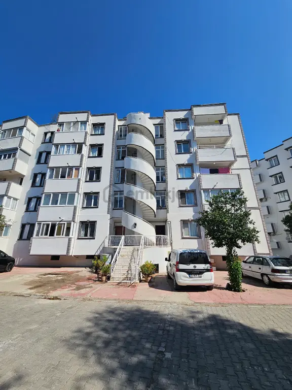 Kuşadası İkiceşmelik'te Deniz Manzaralı 3+1 Daire (130m²) 1