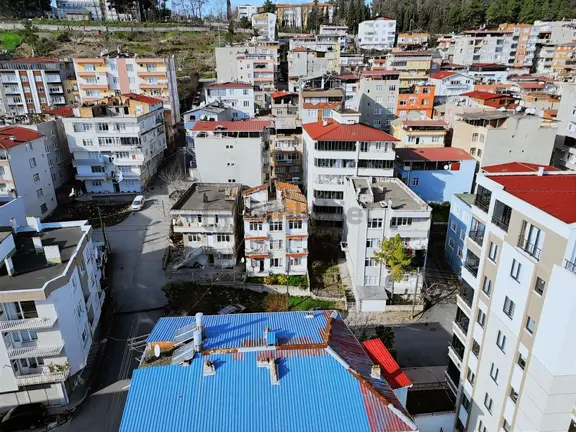 Hisar'dan 3 Katlı Müstakıl Ve Arsası 2.990.000 Tl 2