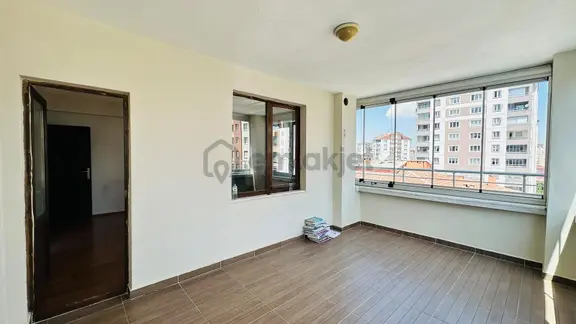 Kiralık Eşyalı Daire Kombili Talas Yenidoğan Mah. 3+1 185m2 2