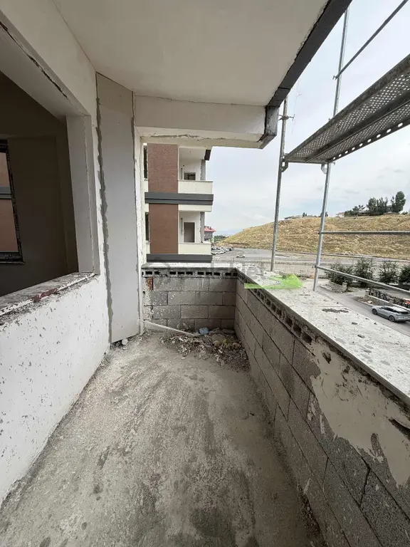 Acil Şehir Hastanesi Karşısında Satılık Ultra Lüks 2+1 Daire 2